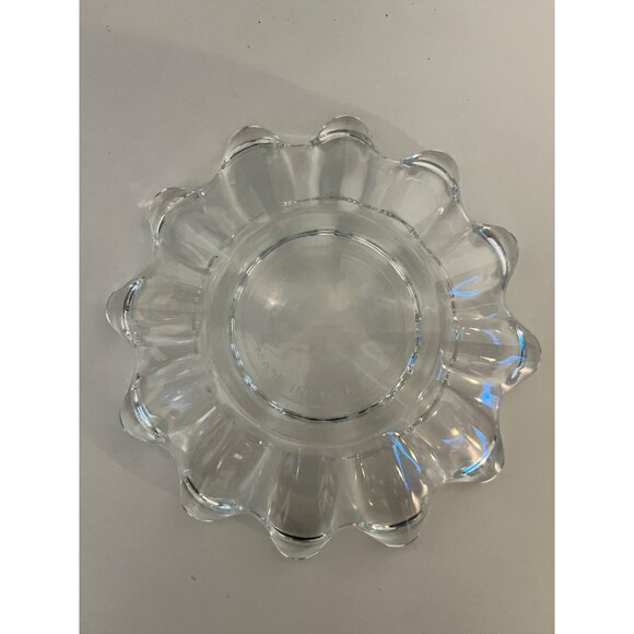 Vintage Indiana Glass Scalloped Pressed Glass Candy/Nut Bowl – Made in USA – 196 - Picture 3 of 4